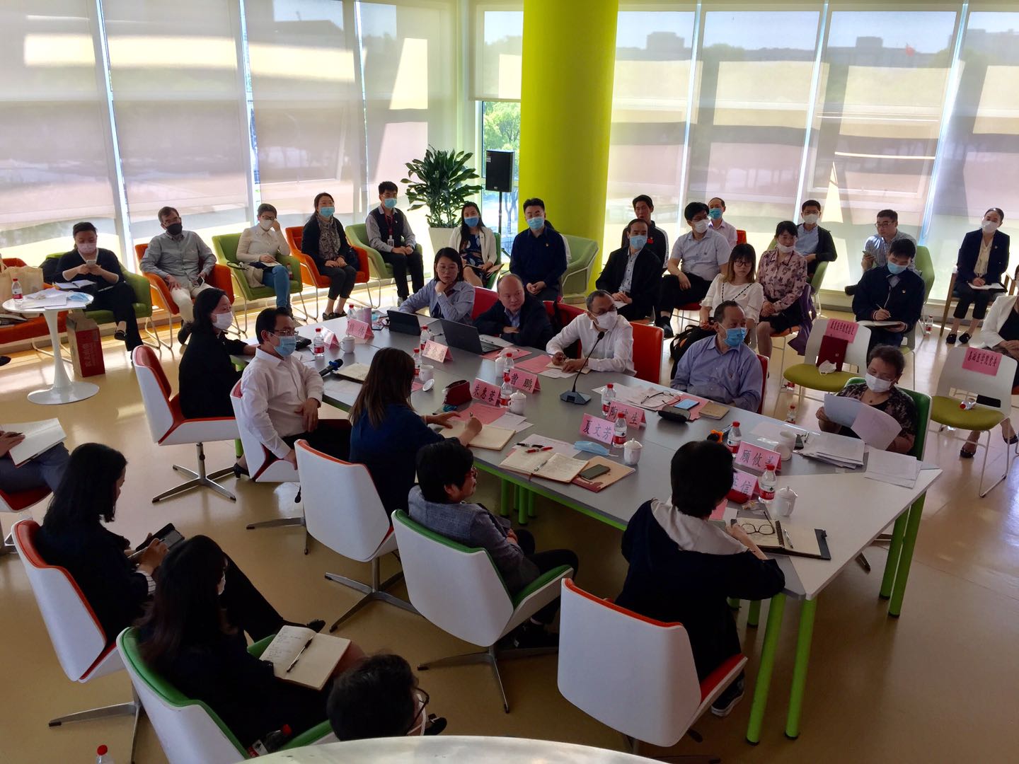 伟德召开新时代党建质量提升工程中期评审会