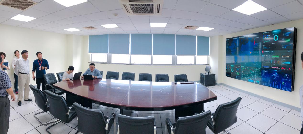 校党委书记曹锡康带队开展调研