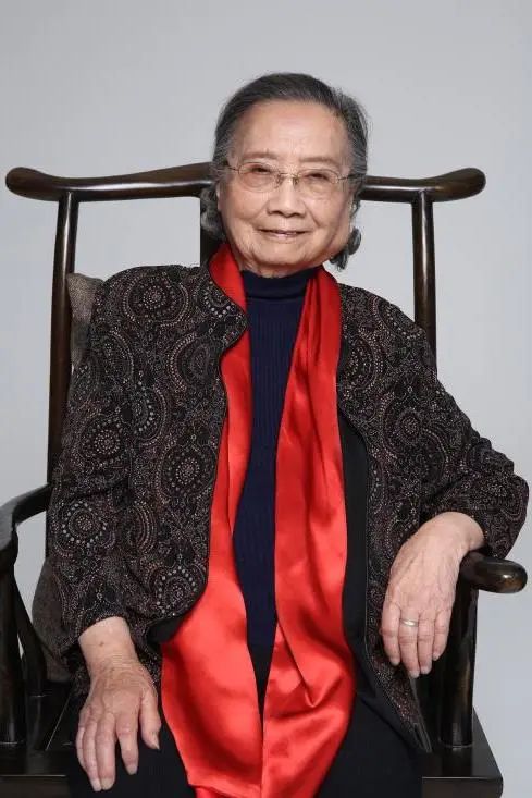 伟德系统4人获评为上海市第二届“医德之光”、“医德楷模”选树人物