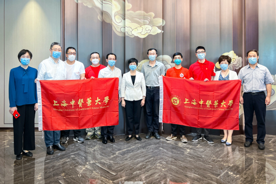 驰援海南！伟德国际victor1946官网援琼医疗队今日出征