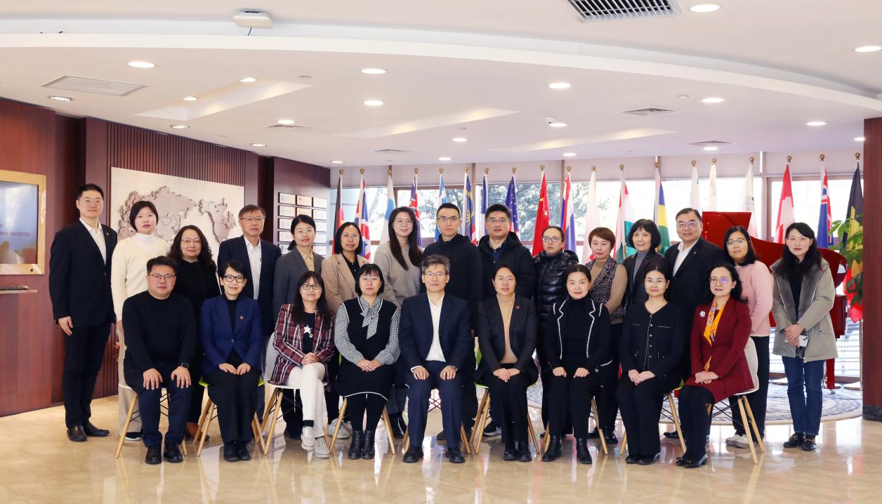 2022-2023年中国国际针灸培训中心联席会议在伟德举行