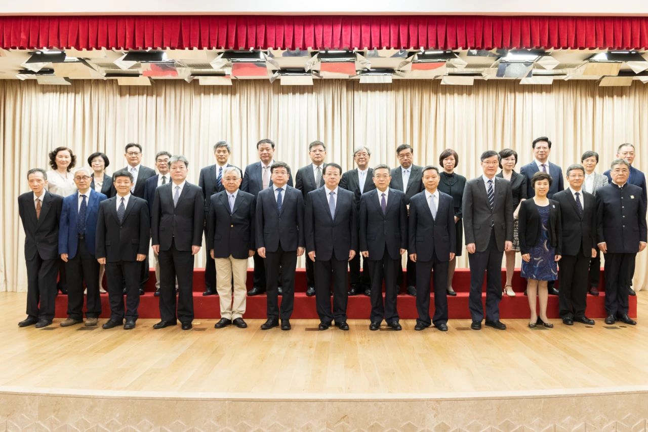 陈红专副校长受聘担任新一批上海市政府参事