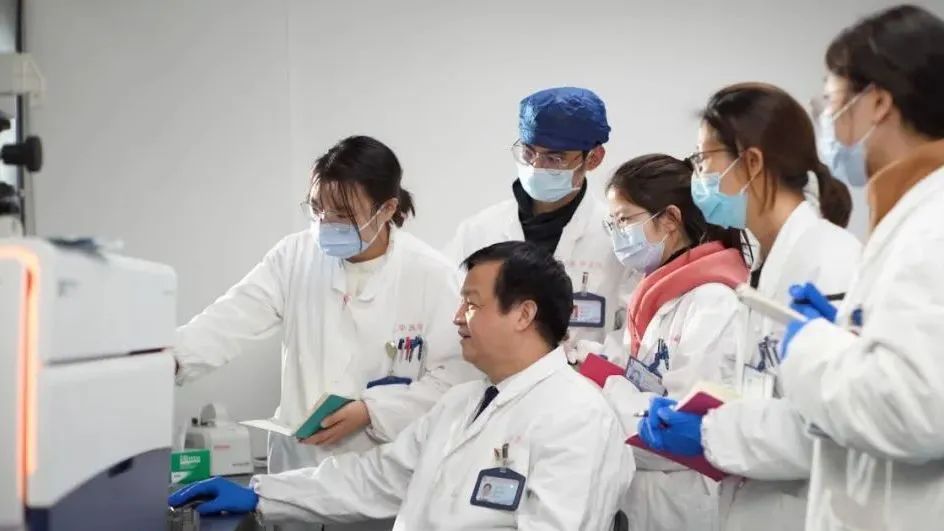 伟德方邦江教授入围2022年上海市“四有”好教师（教书育人楷模）提名人选名单