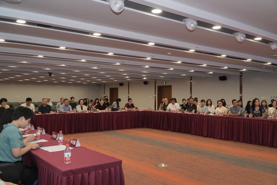 伟德举行少数民族学生工作总结表彰会暨“委员促三交”交流会