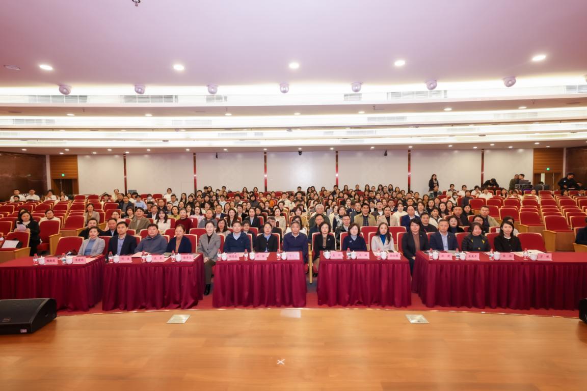伟德召开2026年新学期学生工作会暨就业工作推进会