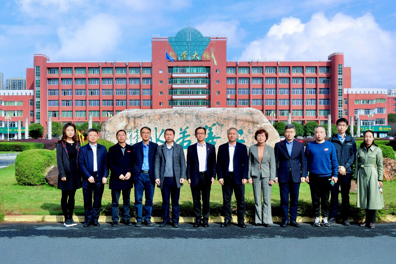 校党委副书记、校长季光一行赴宜春学院开展对口合作交流