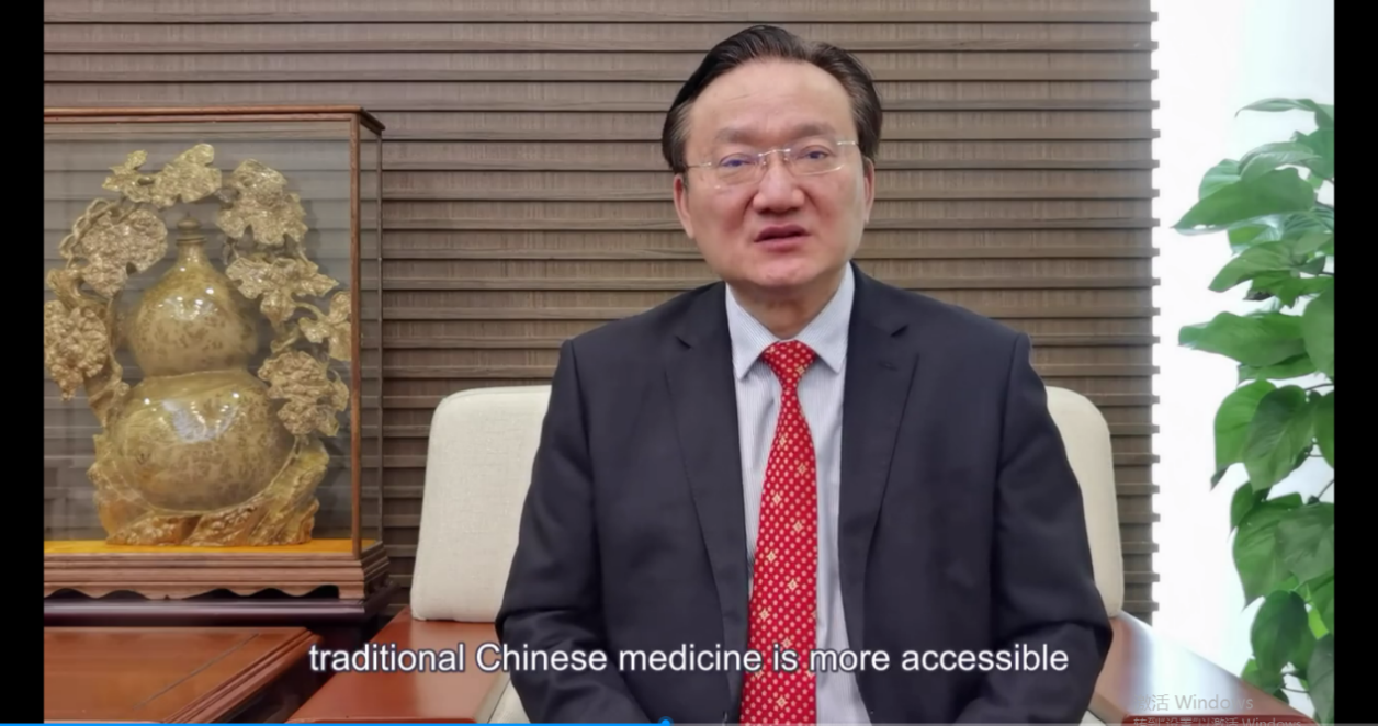 伟德举办驻沪外籍人士中医体验之校园开放日活动