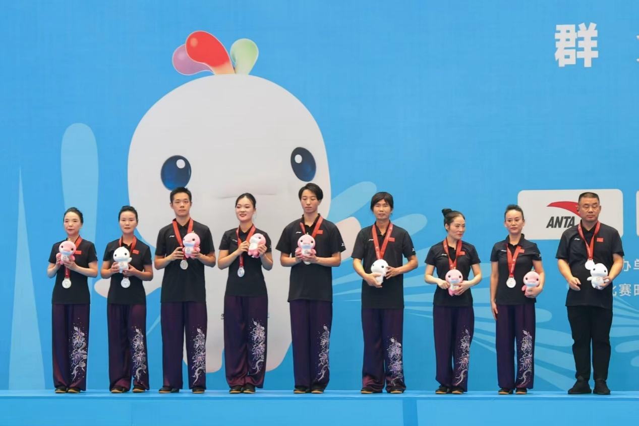 伟德武术队在全国第十五届运动会群众展演太极拳项目中获佳绩