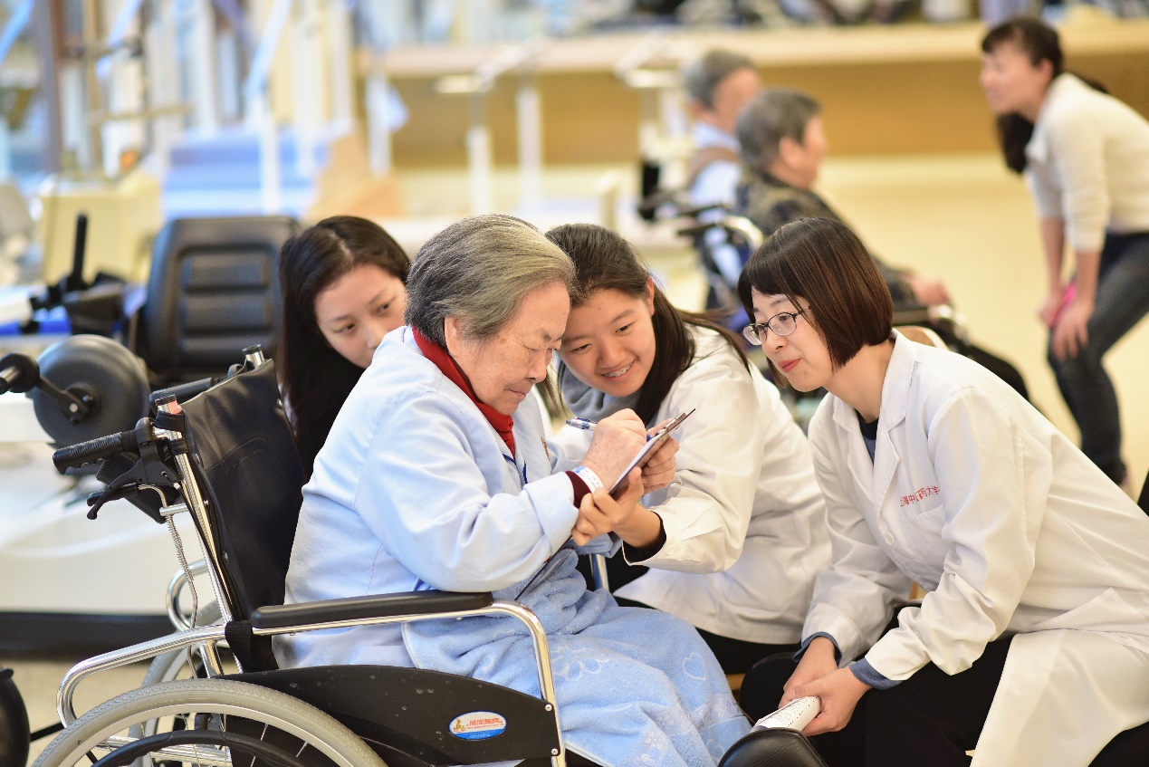 伟德4门课程入选上海高校党史学习教育与课程相融合示范课程