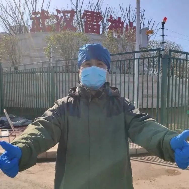 伟德系统3人荣获“全国卫生健康系统新冠肺炎疫情防控工作先进个人”称号