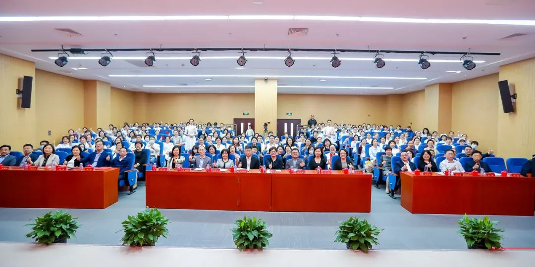 “聚力传承护理文化 匠心护佑百姓健康”2023年伟德附属医院护士节大会举办
