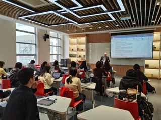 前欧洲议会译员/马耳他大学教授...